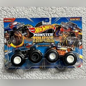 Hot Wheels Monster Trucks Demolition Doubles Set